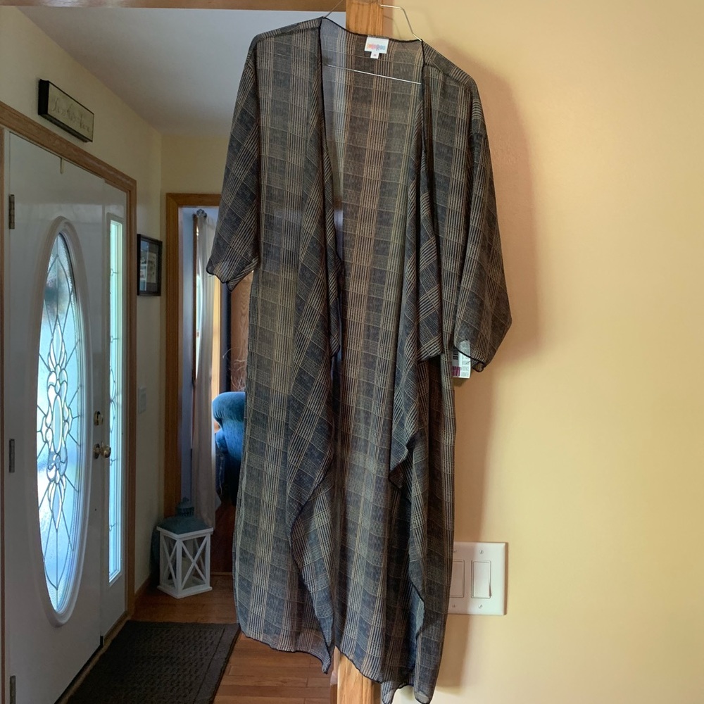 Lularoe Shirley